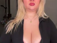 Ik ben hier om te geven wat je nodig hebt - met een lichaam dat smeekt om aangeraakt worden en een verbeelding die geen grenzen kent. Kom spelen en ontdek hoe ver we kunnen gaan...