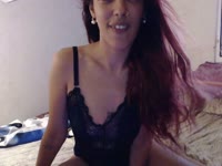 Véritable insatiable, formes généreuse, rien de mieux pour faire monté la pression.