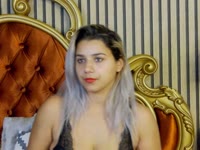 I am a hot and sensual model always in the mood to have fun with you on cam