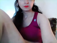 Je suis une jeune coquine de 32 ans, chatte naturelle car j