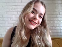 I’m a calm, open-minded and positive person who enjoys meaningful conversations and genuine connections. I appreciate respect, kindness and good energy. I’m easy to talk to, attentive, and I like creating a comfortable, relaxed atmosphere where people feel welcome and appreciated.