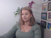 I am a woman that likes to try out new stuff. I am here because i would like to get to know new people. Maybe we could experience something really exciting together?