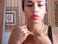 Hi, I am a very extroverted person, friendly, outgoing, unpredictable, chaotic, I like to keep the balance between the healthy and the profane. I have ALWAYS been experimenting and taking risks to be worth living. I live with great intensity and I would like to show this. Come with me and let us discover the pleasures of life in its maximum expression.