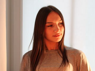 masturbating camgirl CamilaRoleks