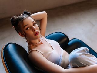 fingering girl chatroom GinaBlooms