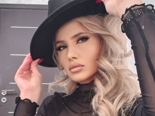 anal webcam sex MoniqueSin