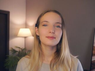 hot naked webcam girl RessieKaua