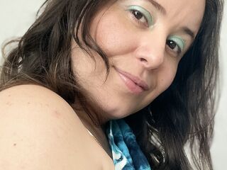 masturbating webcamgirl SajaraBowen