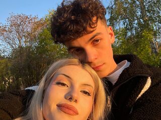 bedroom voyeur live webcam JamesandAice