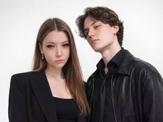 online video chat room LeoAndMira