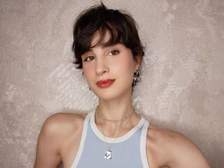 hot chat room AdelinePerle