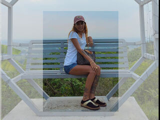 streaming live cam Akhisha