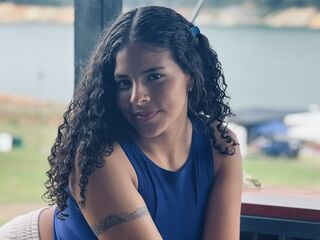 beautiful camgirl AleGil