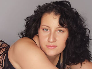 chatrubate cam girl AlessandraDiRoss