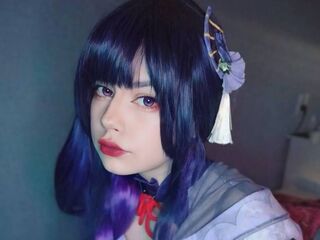 cam girl playing with vibrator AlessandraKeels
