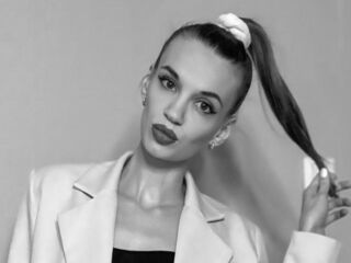 cambitch AlexaSunchez