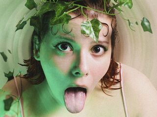 camgirl fingering pussy AmarisLeroy