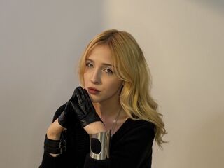 masturbating girl AmeliaHatta