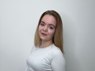 naughty webcamgirl AnnisAnness