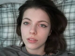 naughty camwhore AntoinetteCurtis