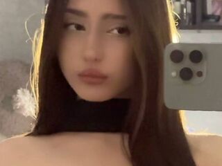 webcam stripper BellaJersiquins