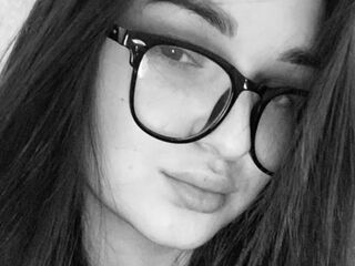 camgirl showing pussy BibiBraun