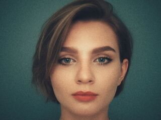 camgirl masturbating with vibrator BjorkLight