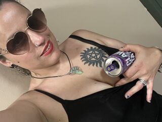 strip tease BrattyBride