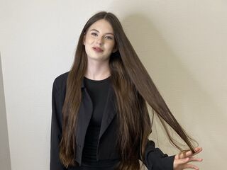 masturbating girl BrendaShabot