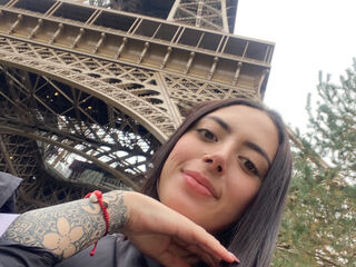 hot chatroom CamilaAzull