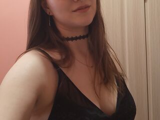 free webcam chatroom CaramelCharm