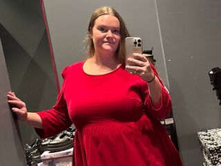 camgirl masturbating with vibrator Carinabro