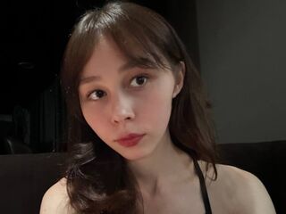 camgirl showing tits CelenaBouchey