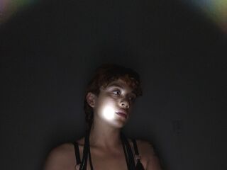 naked camgirl masturbating with dildo CherryAlekza