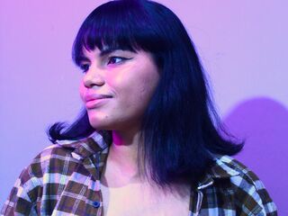 chat room photo ChloyWallace