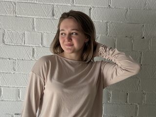 topless girl ChristiaBenoy