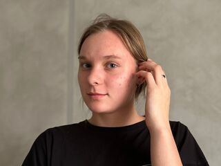 sexy webcamgirl pic ChrystalNoury