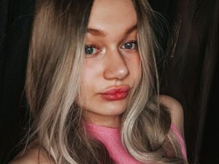 cam girl masturbating CirillaAkerman