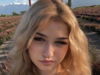 naked girl with live cam masturbating CloudyFox
