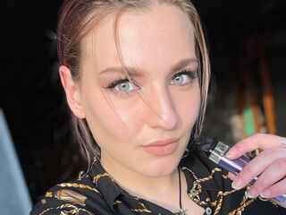 live chat CristaStwell