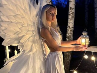webcamgirl chatroom CutesLucy