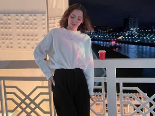 camgirl masturbating with sex toy CweneGallant