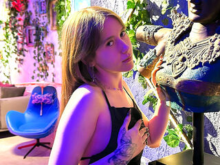 naughty chatroom DaisyWane