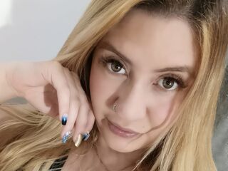 fingering girl chatroom DanielaSage