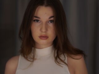 beautiful webcamgirl DanielleStinser