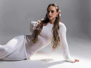 hot cam DannaWhite