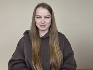 naughty cam girl DonetteSally