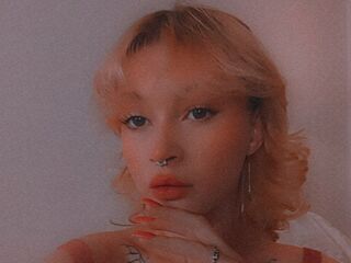 girl chat room EfieFrye