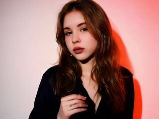 masturbating girl EllaDawson