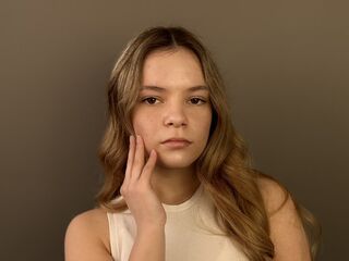 camgirl showing pussy ElmerRoche